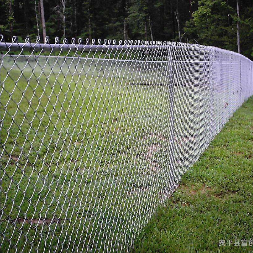 Fence /Farm Fence /Security Fence / Airport Fence /Garden Fence /Playground Fence /Basketball Court Fence / GI Chain Link Fence 2.5X2.5Inch，2MM, 2X10M