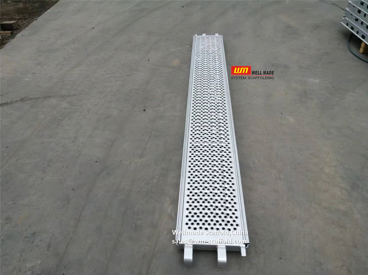 Ringlock scaffolding