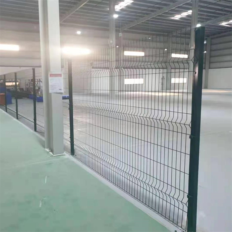 Best Selling Easy Installation Garden Security Perimeter 3d Curved Iron Wire Mesh Fence  2X3M