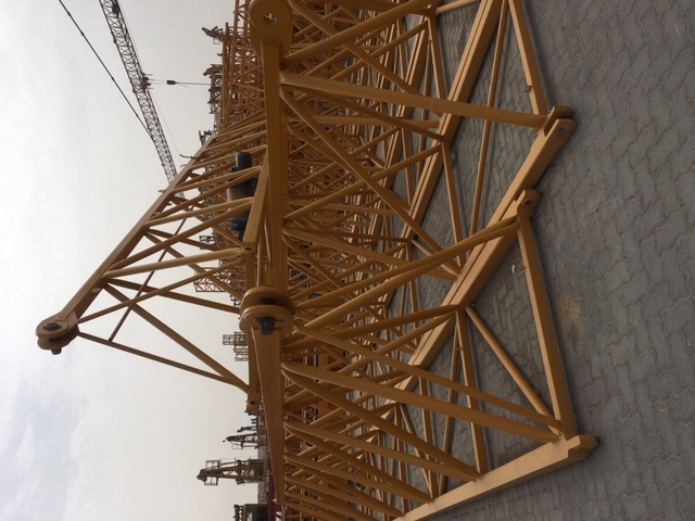 TOWER CRANE